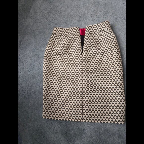 Banana Republic Pencil Skirt Metallic Gold Geometric  Size 0 NWT - Picture 9 of 10